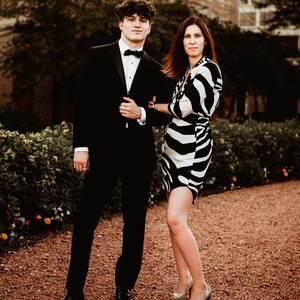 Meet your Posher, Dede